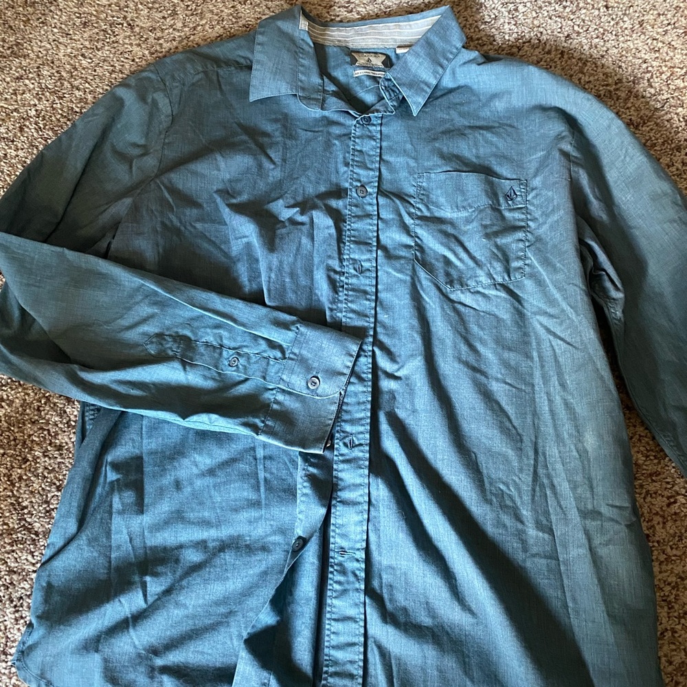 Perfect condition, slate blue Volcom Oxford button up